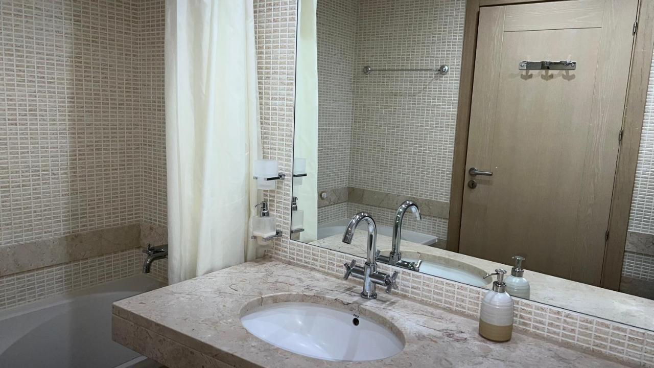 Sea Breeze Apartment Sesimbra Exterior photo