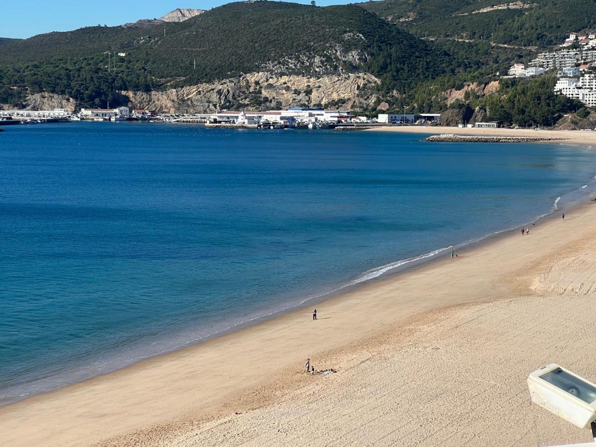 Sea Breeze Apartment Sesimbra Exterior photo